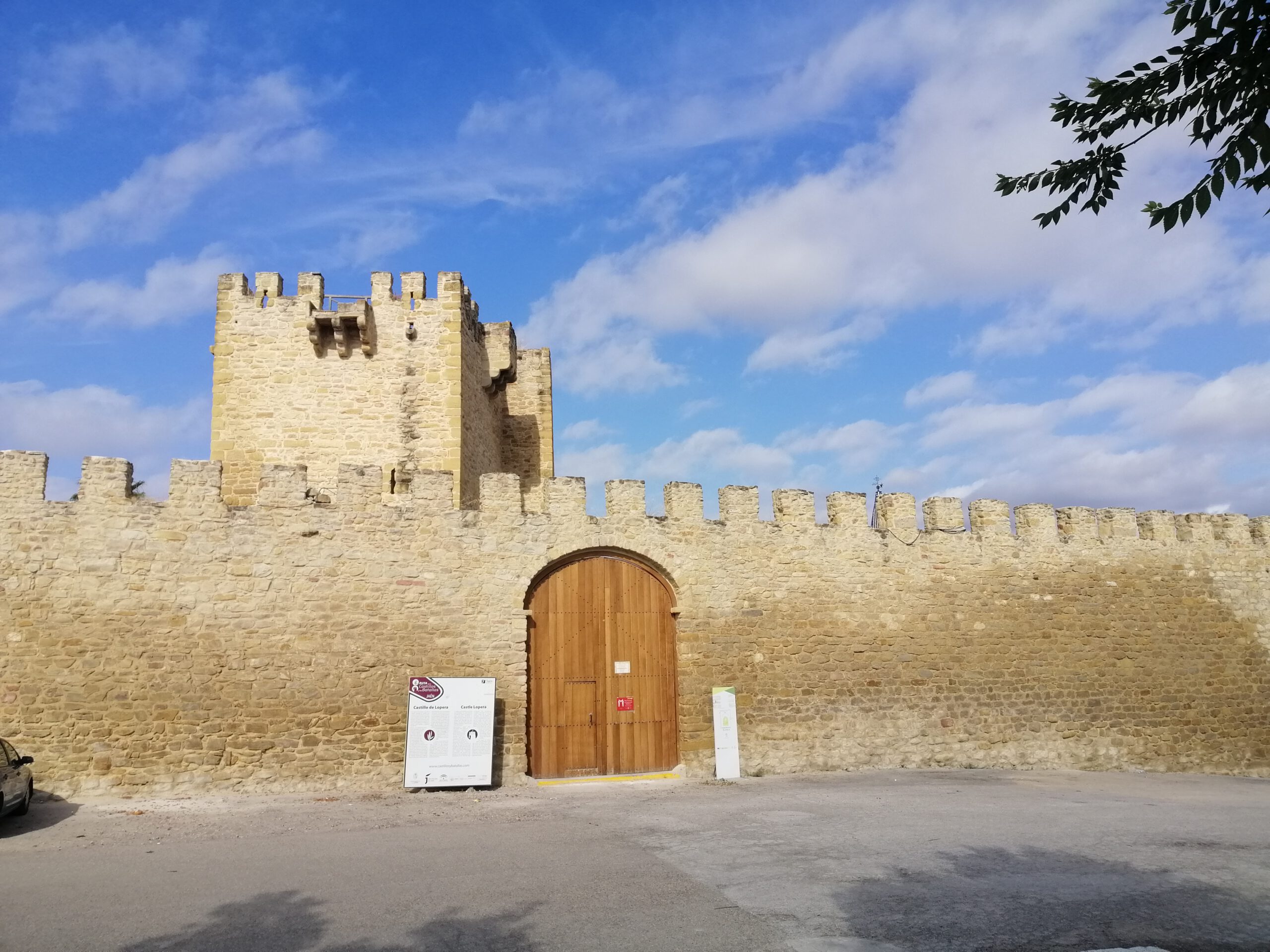 castillo-lopera-1-scaled